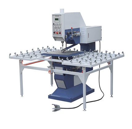 AUTOMATIC HORIZONTAL DRILLING MACHINE